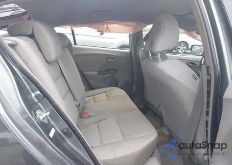 2011 Honda Insight z USA, uszkodzony, nr VIN JHMZE2H33BS003340